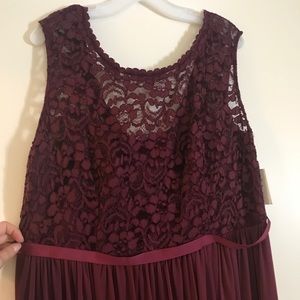 David’s Bridal bridesmaid dress size 18